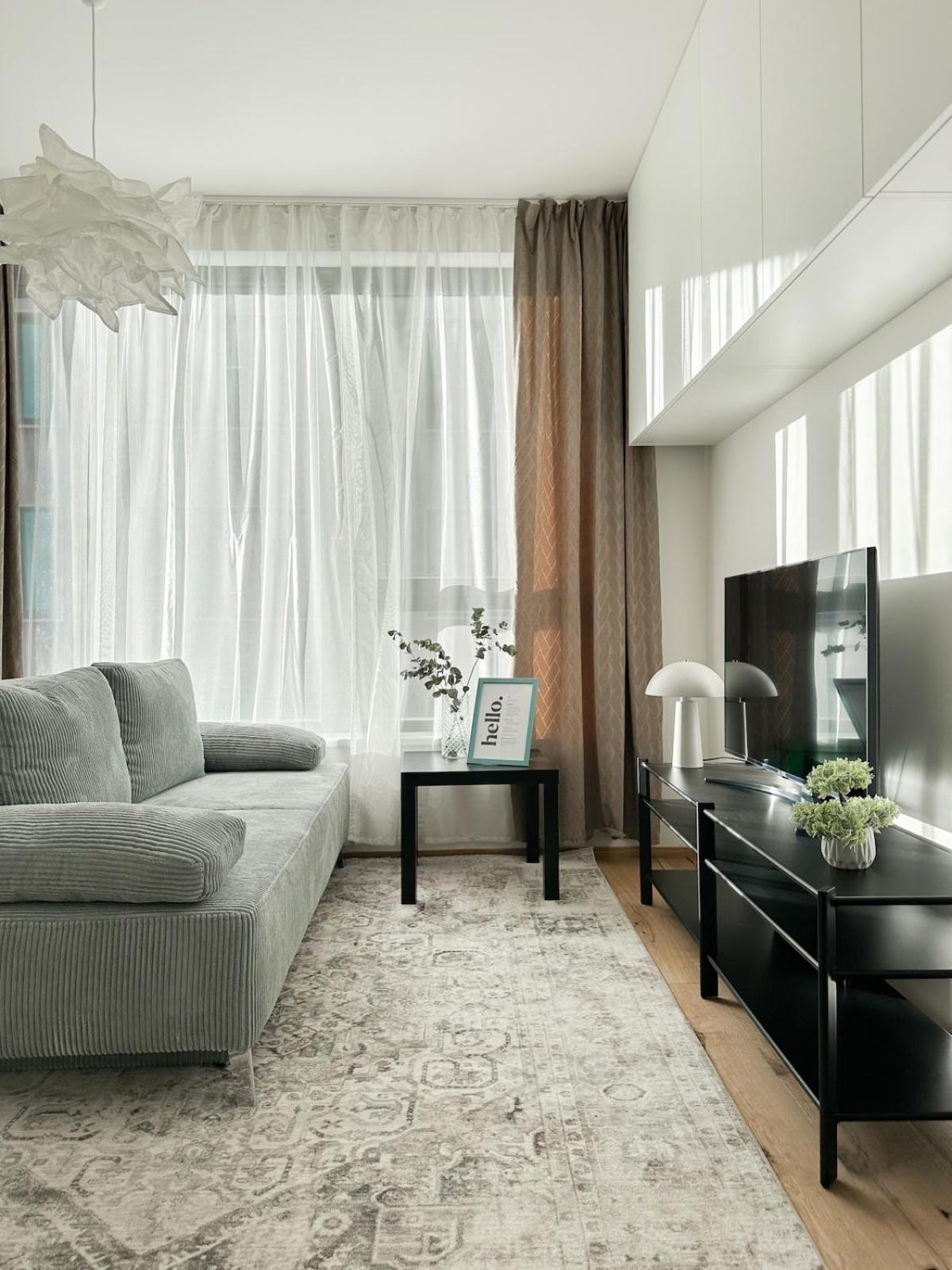 Real Living By Refa Karlin 307 *
